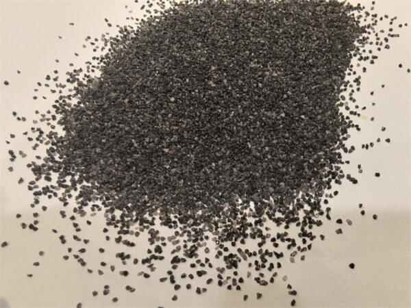 Semi-friable aluminum oxide